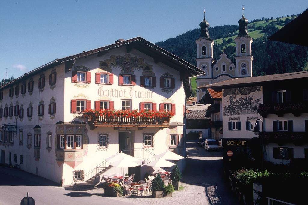 Gasthof Traube Hotel Hopfgarten im Brixental Bagian luar foto